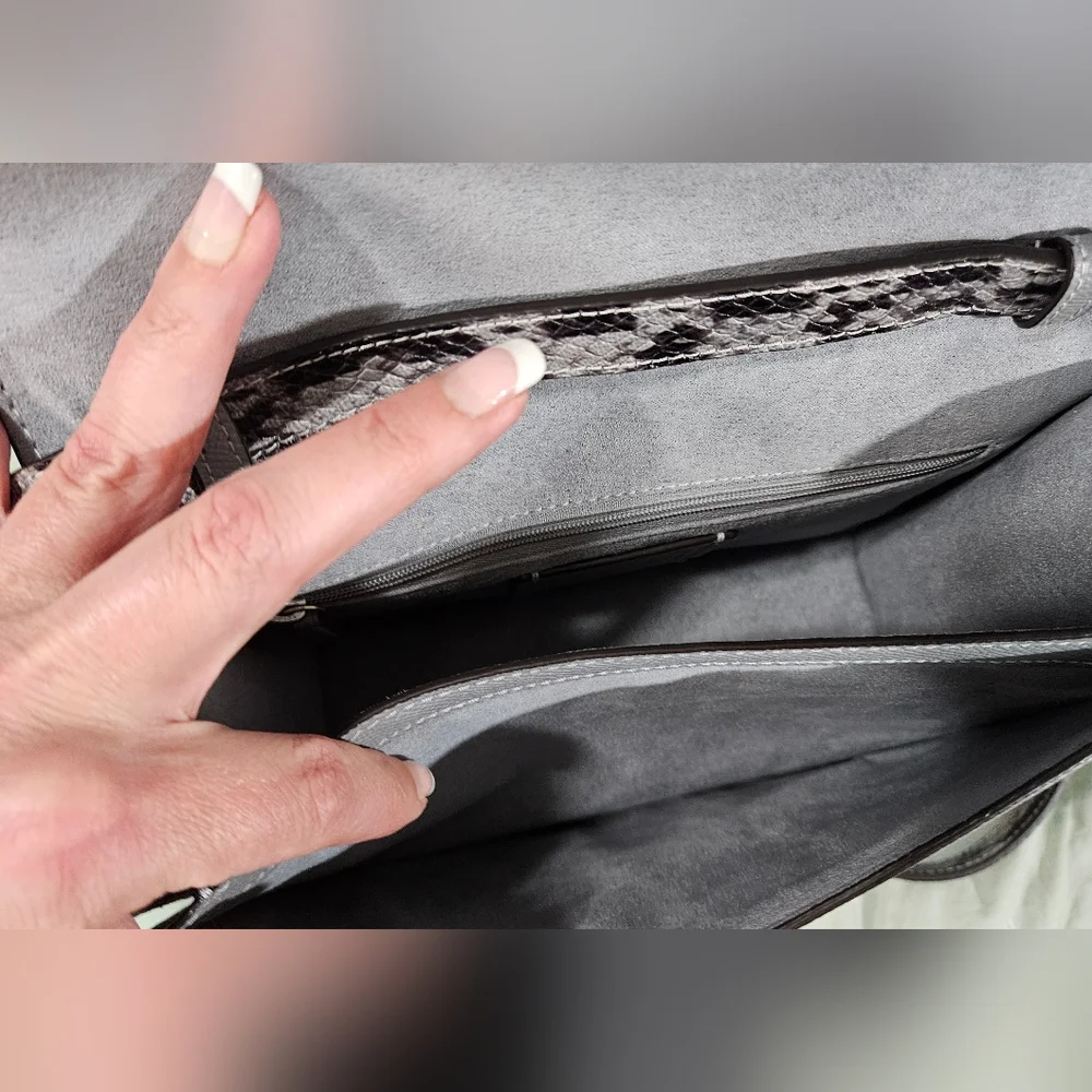 Coach Brynn 2021 NWOTs Gray Crossbody Bag and Wallet Set - Picture 13 of 14